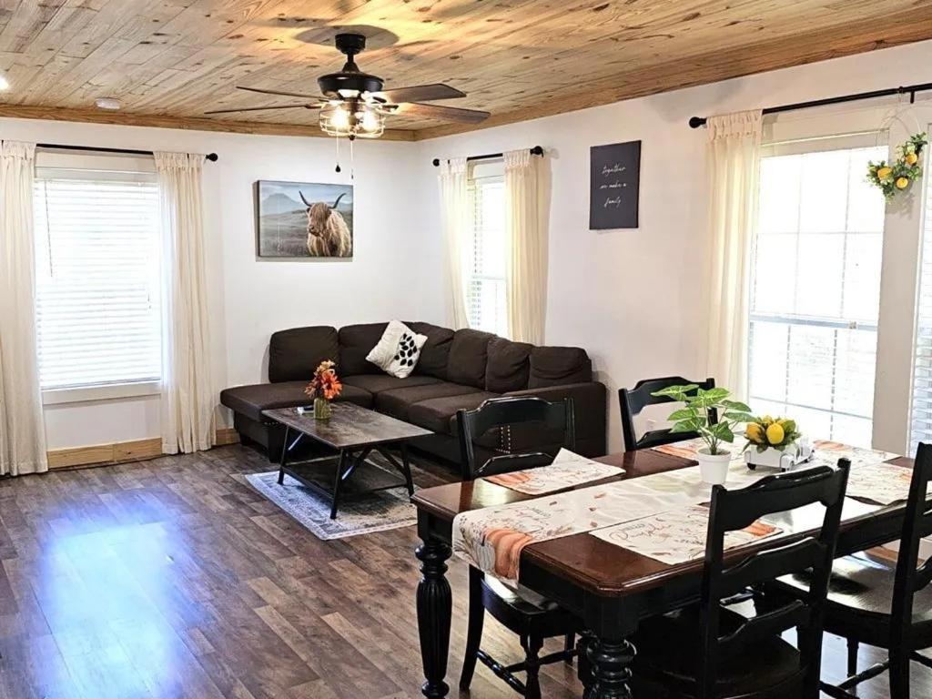 Modern Style, Arcade, Fire Pit, Pet Friendly Villa Pigeon Forge Exterior photo